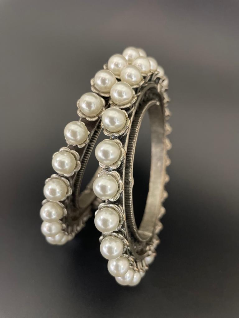 Diya gs white pearl bangles