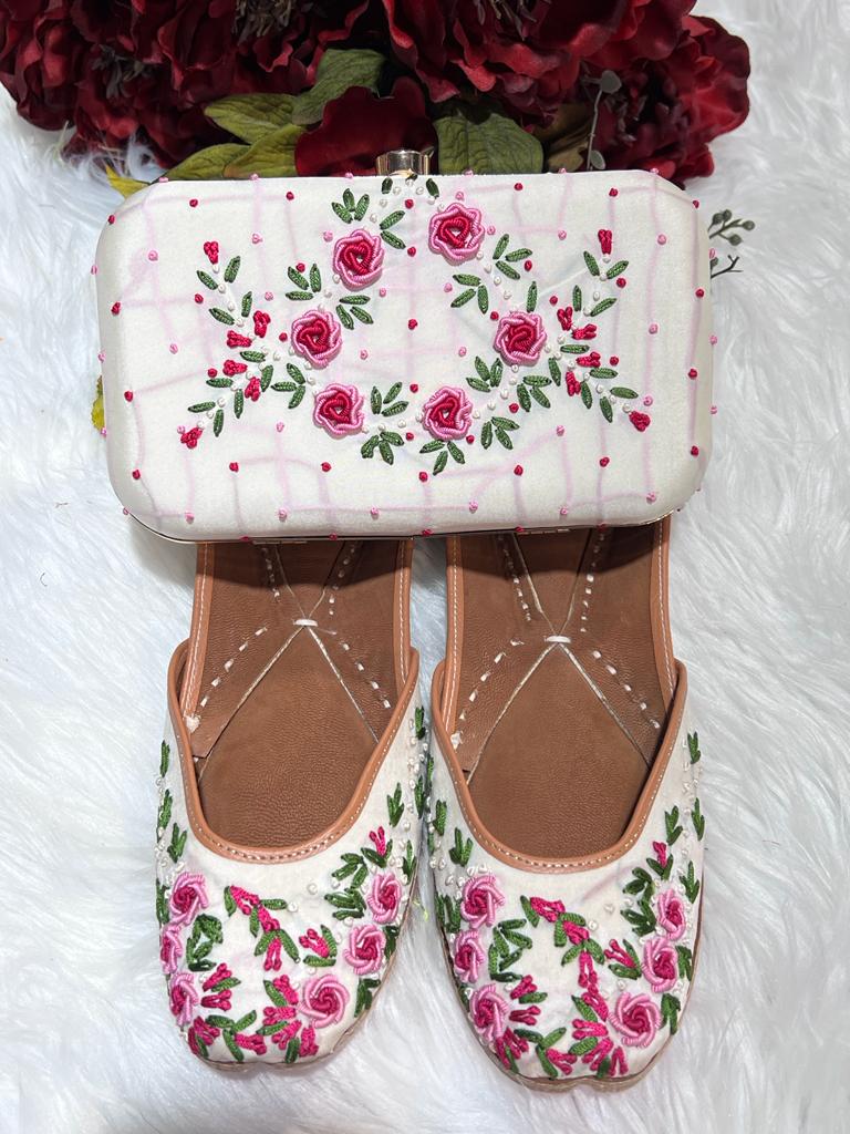 Pretty in pink floral jutti & clutch combo