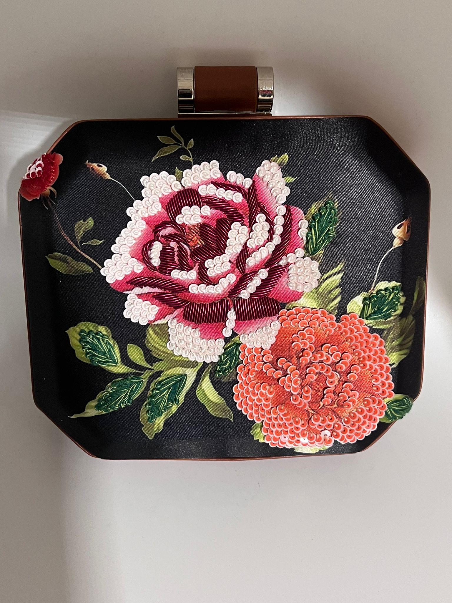 Anaya embroidered party clutch